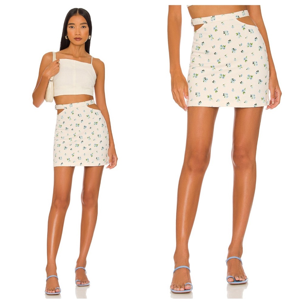 NWT WeWoreWhat Cut Out Mini Skirt Ivory Watercolor Ditsy Floral S